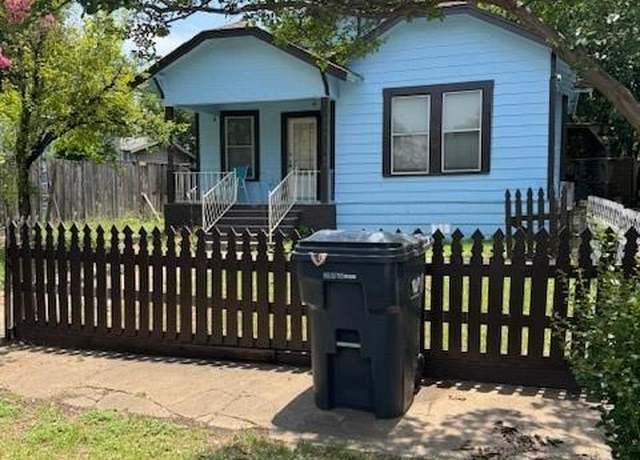 Property at 1806 Live Oak Ave, Waco, TX 76708, 2 beds, 2 baths