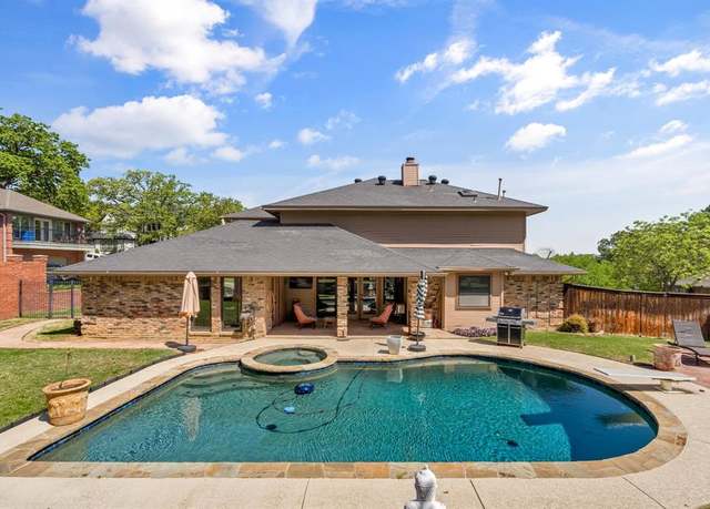 Property at 2104 Hillridge Ct, Arlington, TX 76012, 4 beds, 3.5 baths