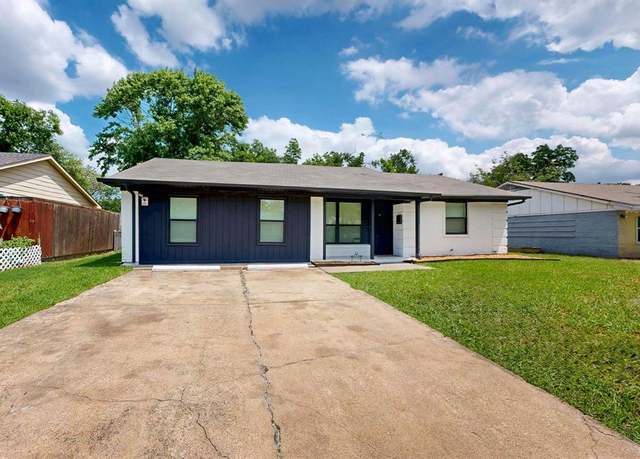 Property at 3558 La Prada Dr, Mesquite, TX 75150, 5 beds, 2 baths