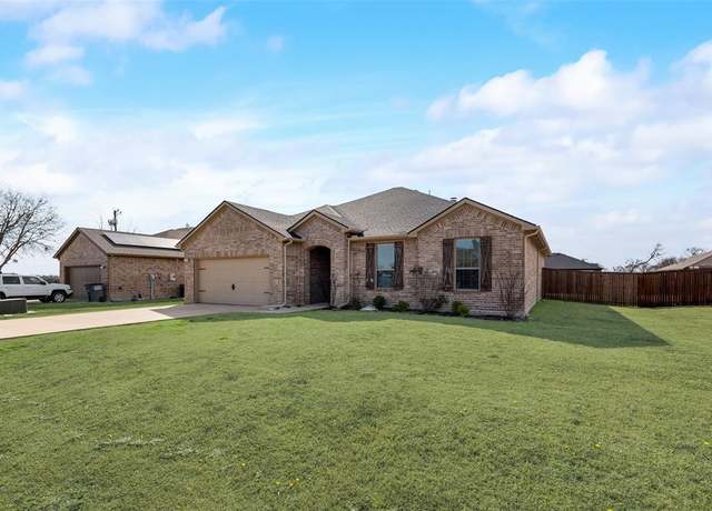 Property at 480 Collin St, Nevada, TX 75173, 3 beds, 2 baths