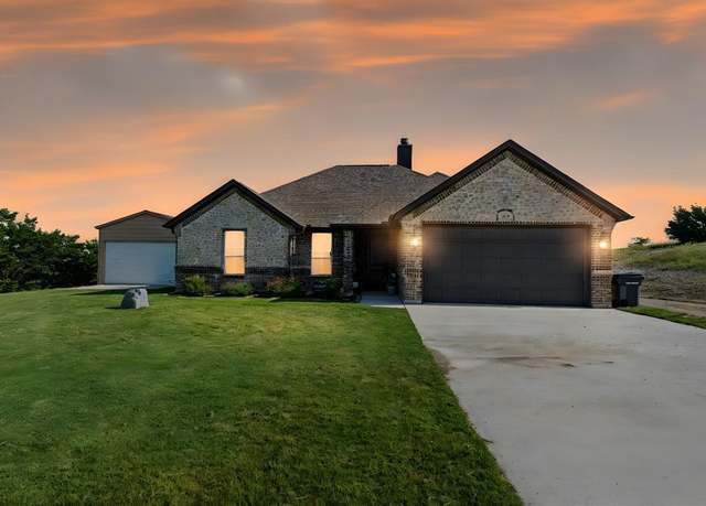 Property at 216 Timber Valley Ct, Weatherford, TX 76085, 3 beds, 2 baths