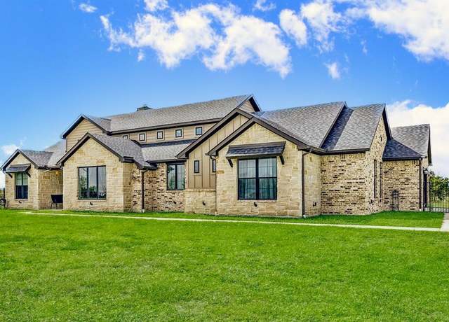 Property at 737 Sabine Creek Rd, Royse City, TX 75189, 3 beds, 2 baths