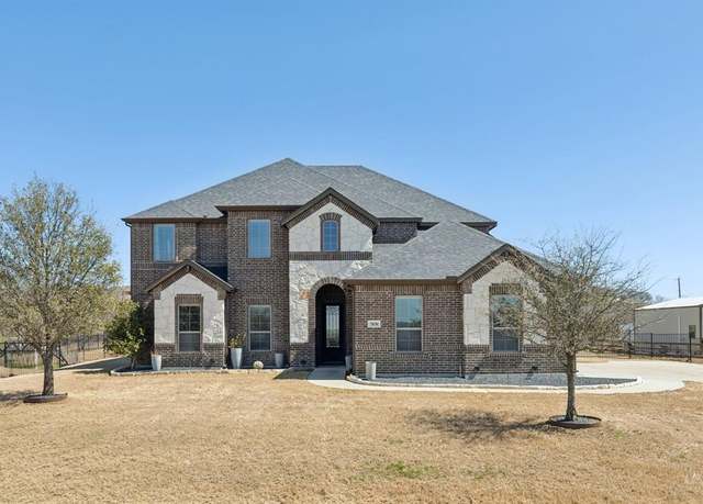 Property at 7830 Amanda Ln, Midlothian, TX 76065, 4 beds, 3.5 baths