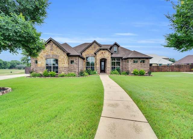 Property at 7218 Hill Country Ct, Midlothian, TX 76065, 3 beds, 2.5 baths