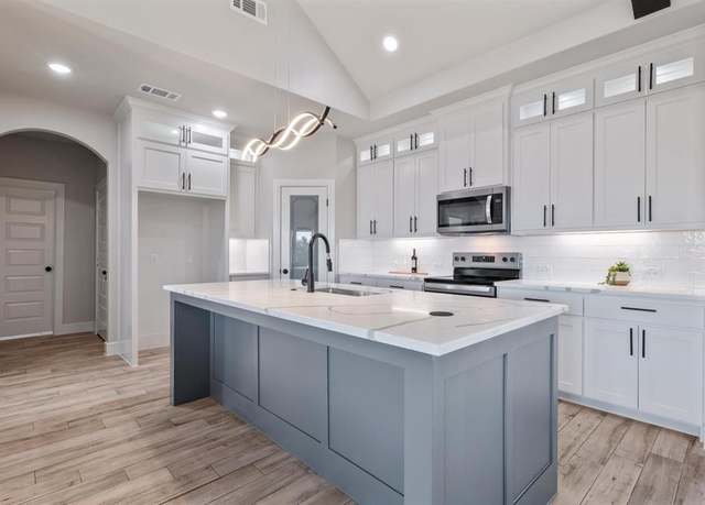 Property at 454 County Road 4833, Leonard, TX 75452, 4 beds, 2.5 baths