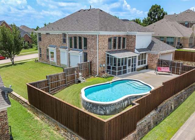 Property at 2505 Claymore Ave, Garland, TX 75043, 5 beds, 3 baths