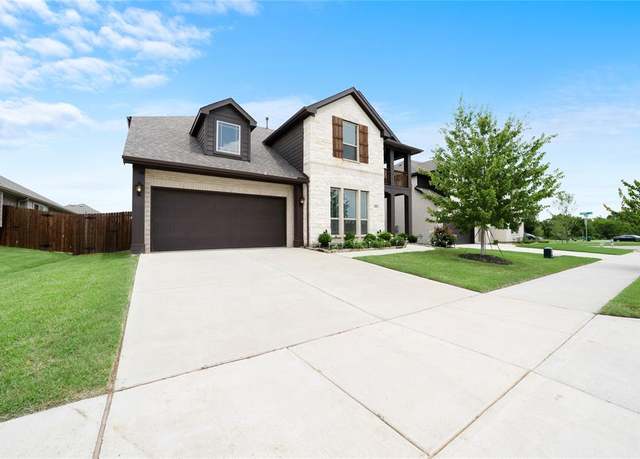 Property at 2804 Creekhollow Ct, Denton, TX 76226, 5 beds, 3 baths