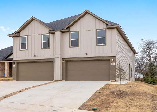 Property at 1611 Hudspeth Ave, Dallas, TX 75216, 3 beds, 2.5 baths