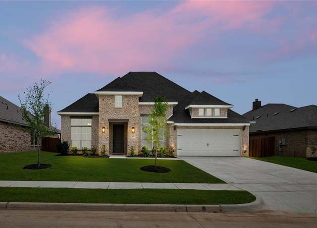 Property at 42 Harrier St, Joshua, TX 76058, 4 beds, 2.5 baths