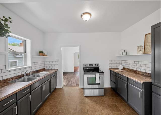 Property at 620 W Hanna St, Denison, TX 75020, 3 beds, 2 baths