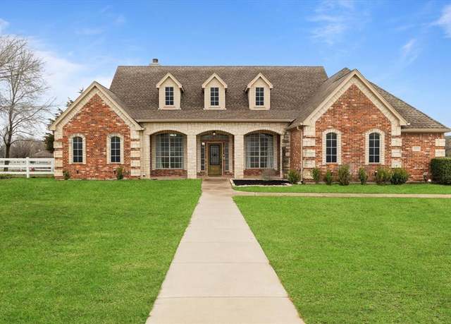 Property at 1801 Highland Springs Dr, Haslet, TX 76052, 4 beds, 3 baths