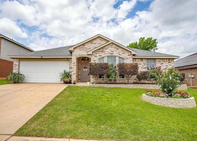 Property at 705 Tracy Dr, Azle, TX 76020, 4 beds, 2 baths