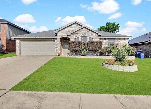Property at 705 Tracy Dr, Azle, TX 76020, 4 beds, 2 baths