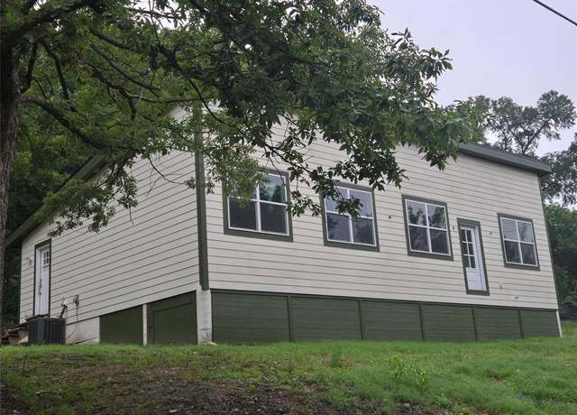 Property at 102 Dogwood Dr, Denison, TX 75020, 3 beds, 2 baths