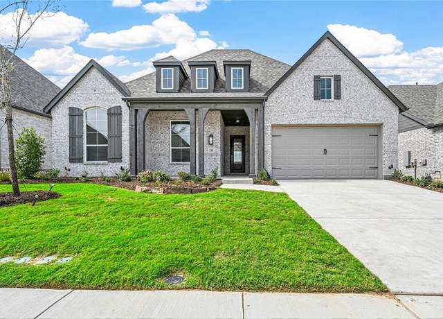 Property at 508 Lavender Dr, Van Alstyne, TX 75495, 4 beds, 2 baths
