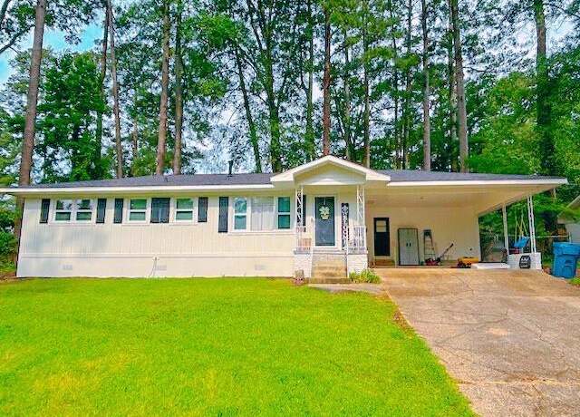 Property at 1101 Rathbun St, Minden, LA 71055, 3 beds, 2 baths