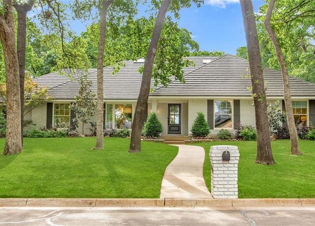 Property at 1305 Riverview Dr, Arlington, TX 76012, 4 beds, 3.5 baths