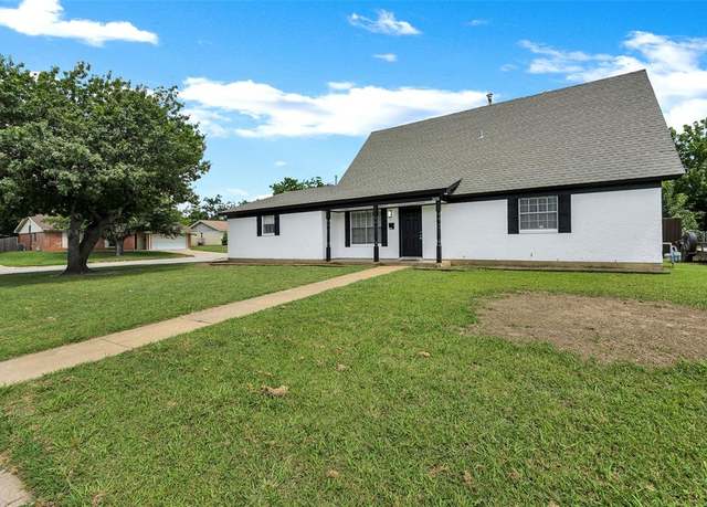 Property at 3651 Rough Creek Rd, Forest Hill, TX 76140, 4 beds, 2 baths