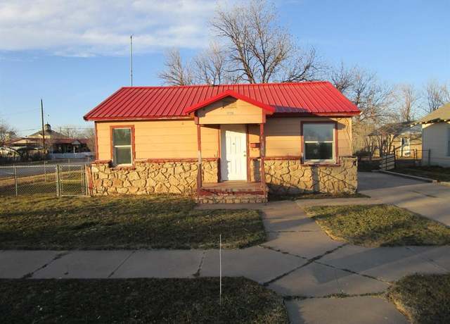 Property at 201 E 6th St, Quanah, TX 79252, 2 beds, 1 bath