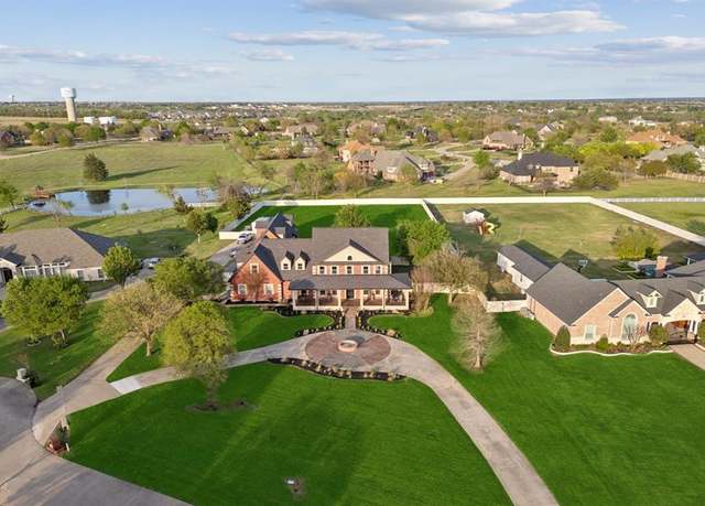 Property at 401 Willowcrest, Rockwall, TX 75032, 5 beds, 4 baths