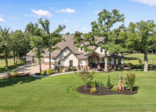 Property at 115 Magnolia Pl, Brock, TX 76087, 4 beds, 2.5 baths