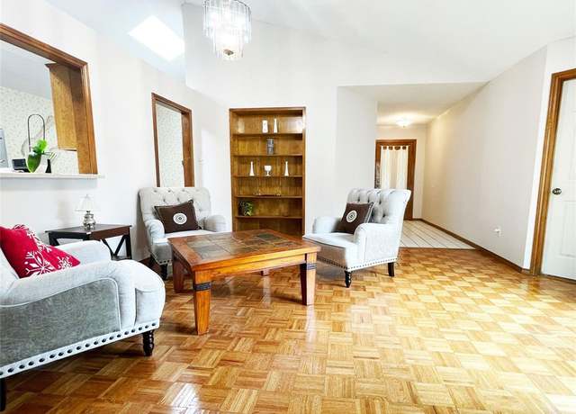 Property at 2834 Big Oaks Dr, Garland, TX 75044, 3 beds, 2 baths