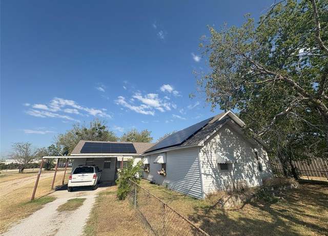 Property at 605 Shaffner St, Ponder, TX 76259, 3 beds, 1 bath
