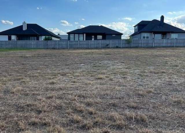 Property at 9924 Ridings Dr, Waco, TX 76708