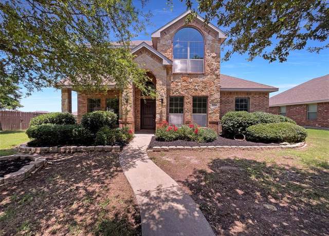 Property at 326 Orchard Pl, Red Oak, TX 75154, 4 beds, 3 baths