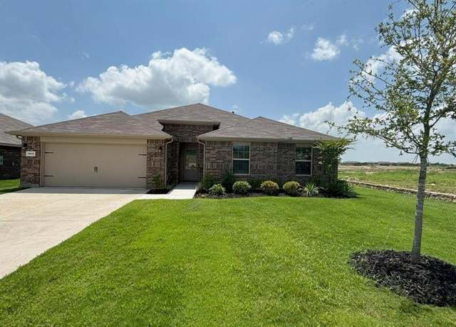 Property at 1915 Heritage, Cleburne, TX 76033, 5 beds, 3 baths