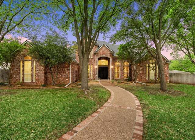 Property at 12002 Woodfall Cir, Woodway, TX 76712, 5 beds, 4.5 baths