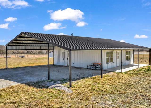 Property at 257 Legacy Ln, Bowie, TX 76230, 2 beds, 1 bath
