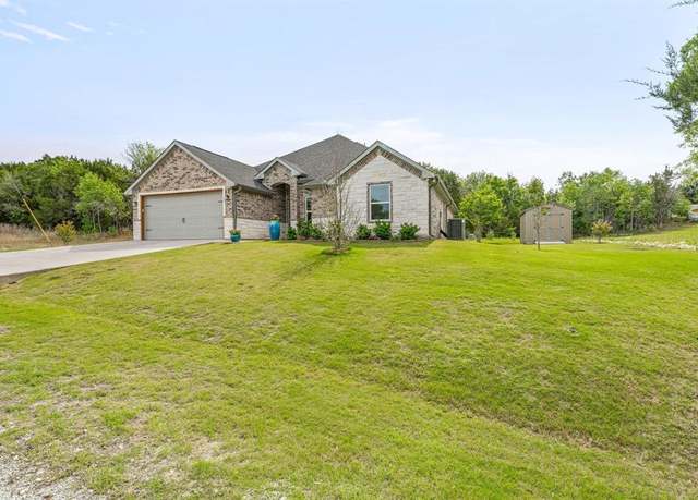 Property at 5003 Frio Dr, Granbury, TX 76048, 4 beds, 2 baths