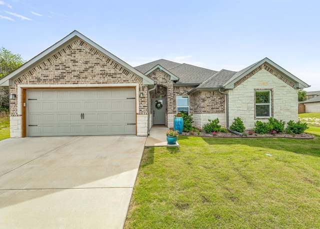 Property at 5003 Frio Dr, Granbury, TX 76048, 4 beds, 2 baths