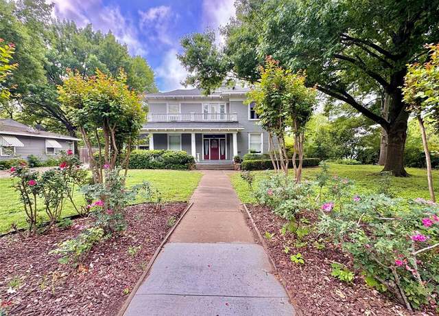 Property at 900 Park Dr, Hillsboro, TX 76645, 5 beds, 2 baths