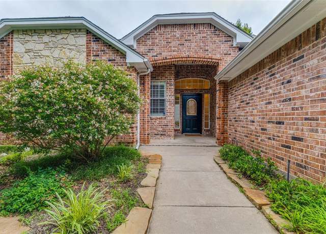 Property at 805 Evergreen Ct, Keller, TX 76248, 4 beds, 3.5 baths