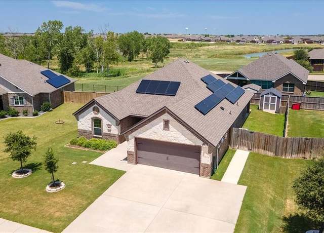 Property at 4711 Bering Dr, Sanger, TX 76266, 4 beds, 2 baths
