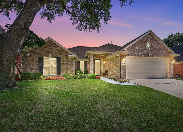 Property at 1828 Sumac Dr, Flower Mound, TX 75028, 3 beds, 2 baths