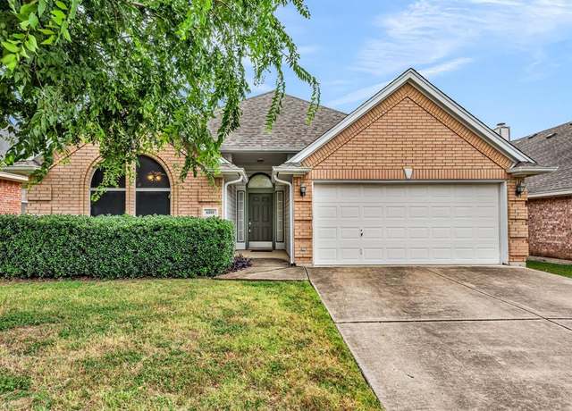 Property at 6501 Stockton Dr, Fort Worth, TX 76132, 3 beds, 2 baths