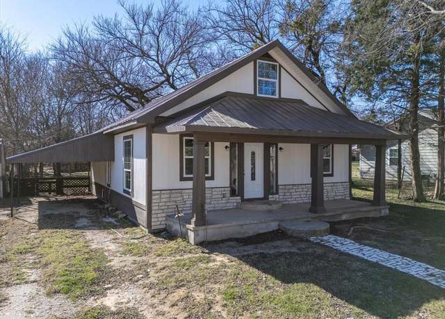 Property at 410 Elba St, Bowie, TX 76230, 4 beds, 2.5 baths