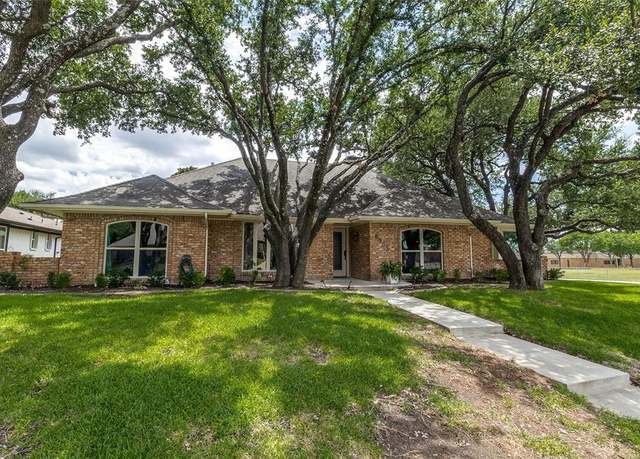 Property at 6902 Brentfield Dr, Dallas, TX 75248, 4 beds, 2.5 baths