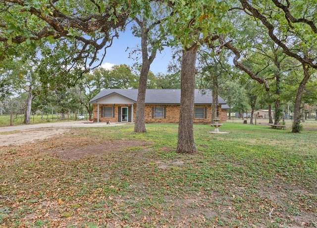 Property at 290 Briar Ln, Chilton, TX 76632, 3 beds, 2 baths