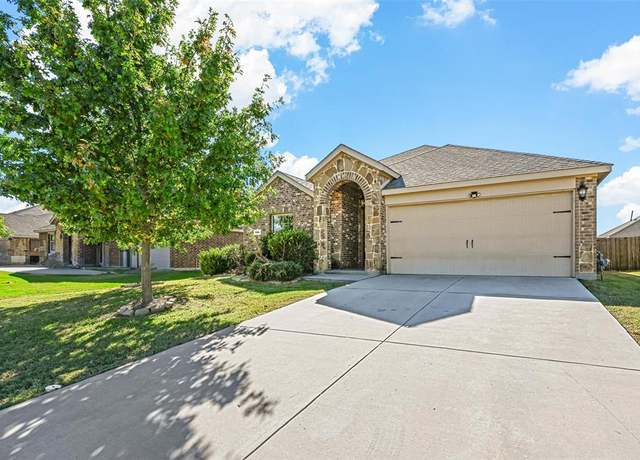 Property at 231 Clydesdale St, Waxahachie, TX 75165, 4 beds, 2 baths