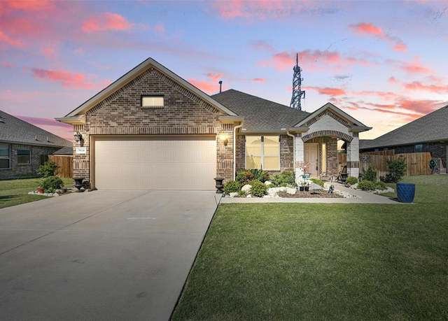 Property at 3914 Bendale Rd, Benbrook, TX 76116, 3 beds, 2 baths