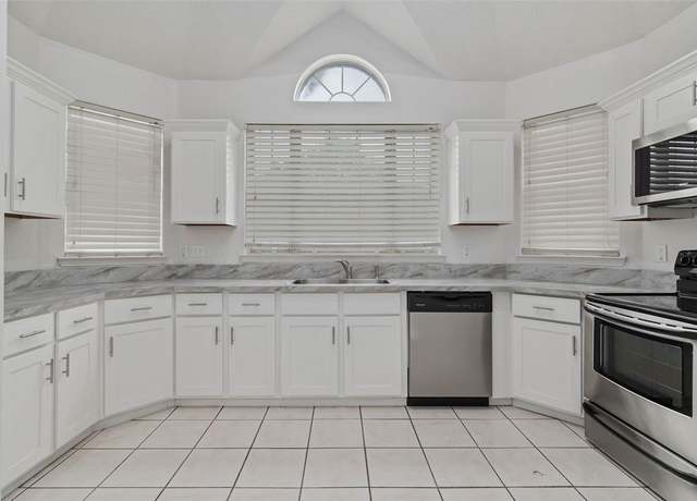 Property at 2323 Weatherby Dr, Mesquite, TX 75181, 4 beds, 2 baths