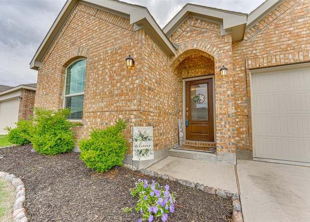 Property at 512 Westpark Dr, Anna, TX 75409, 3 beds, 2 baths
