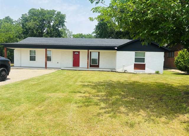 Property at 4829 S Riverside Dr, Fort Worth, TX 76119, 3 beds, 2 baths