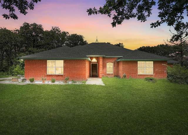 Property at 1643 Lacy Dr, Lipan, TX 76462, 4 beds, 3 baths