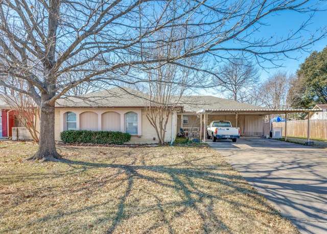 Property at 723 N Ray St, Alvarado, TX 76009, 4 beds, 2 baths