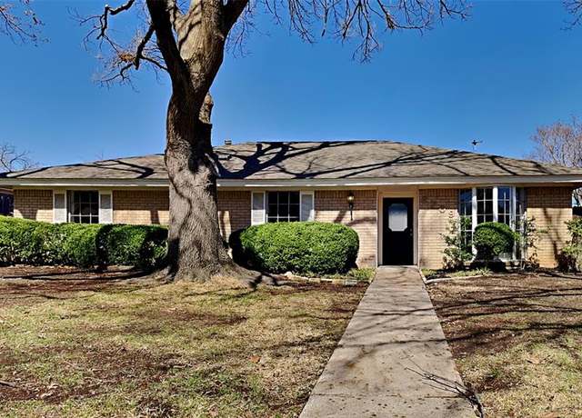 Property at 2709 S Colfax Cir, Plano, TX 75075, 3 beds, 2 baths